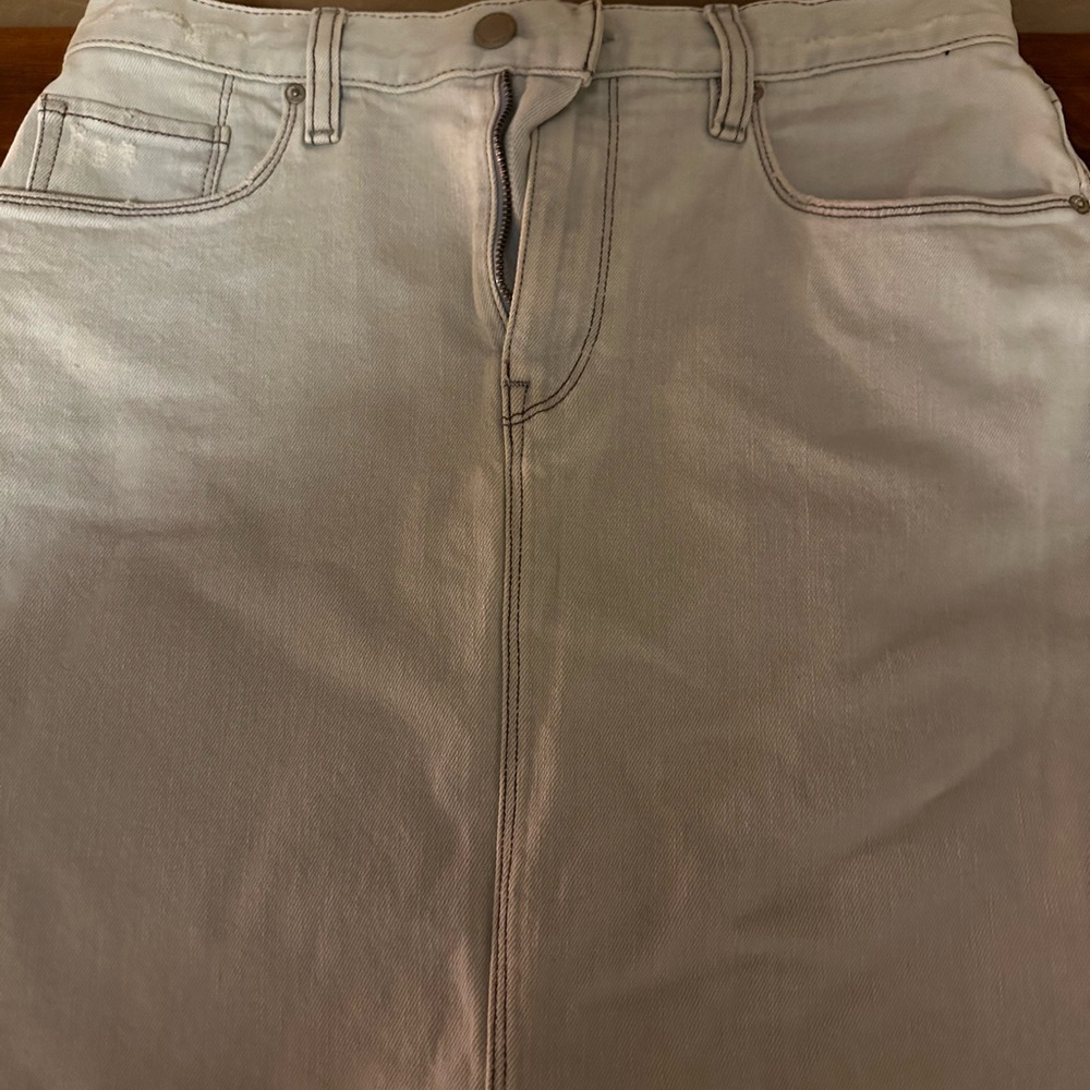 Hudson light jean skirt 26 NWOT